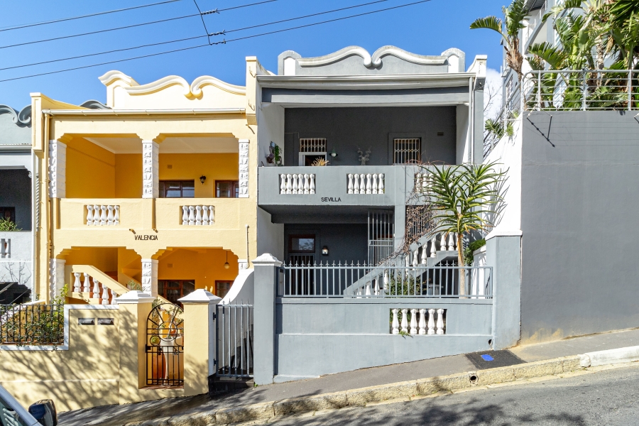 To Let 2 Bedroom Property for Rent in Green Point Western Cape